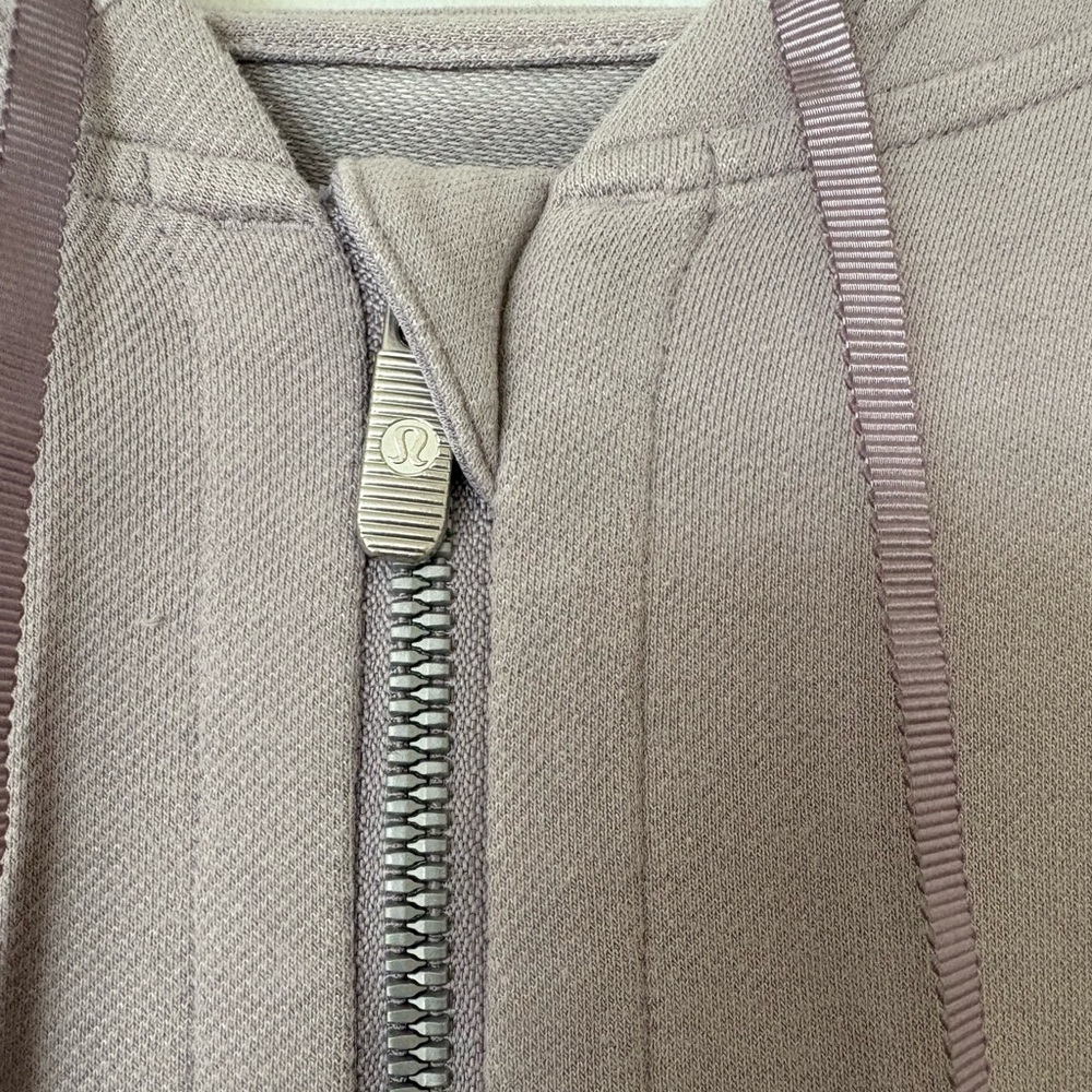 Lululemon Athletica Taupe Knit Pullover - Picture 3 of 7